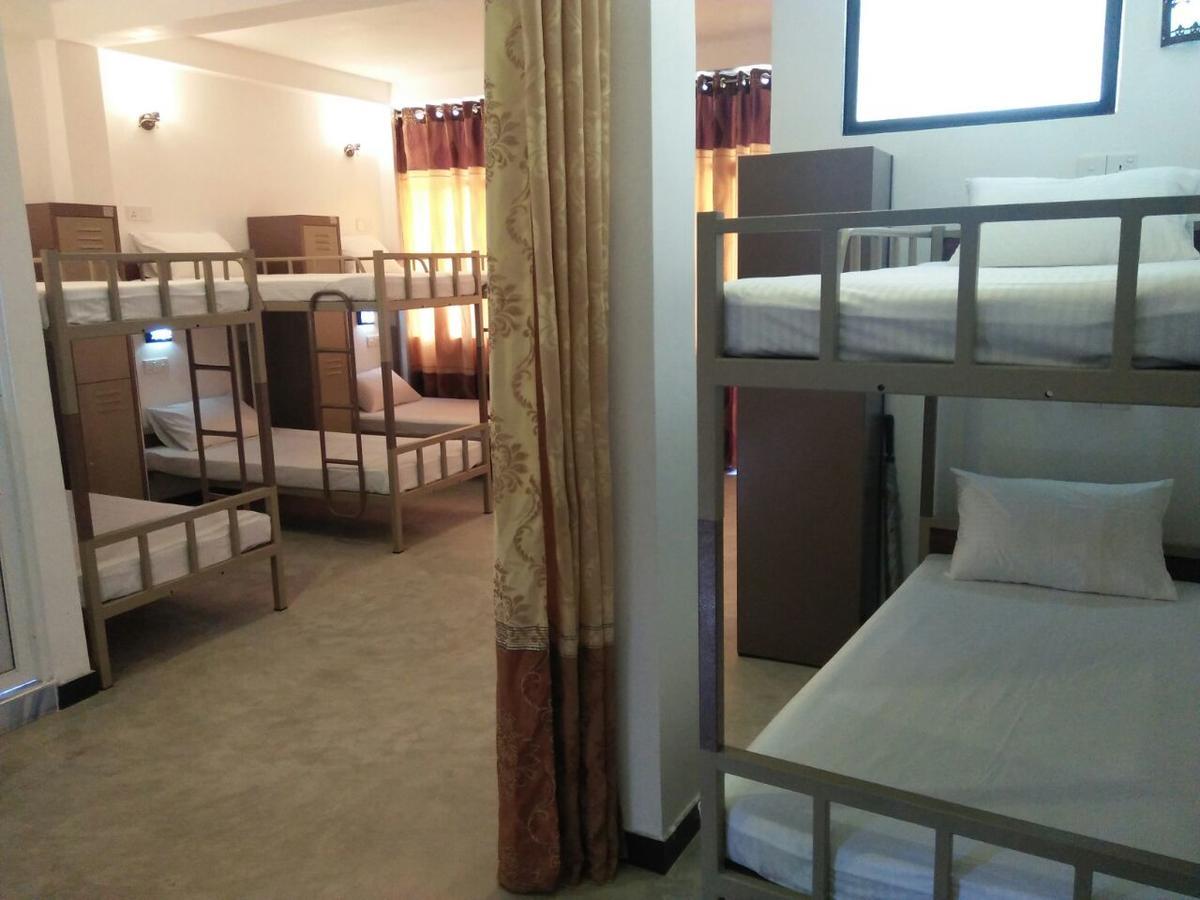 Space Garden Hostel Мирисса Экстерьер фото