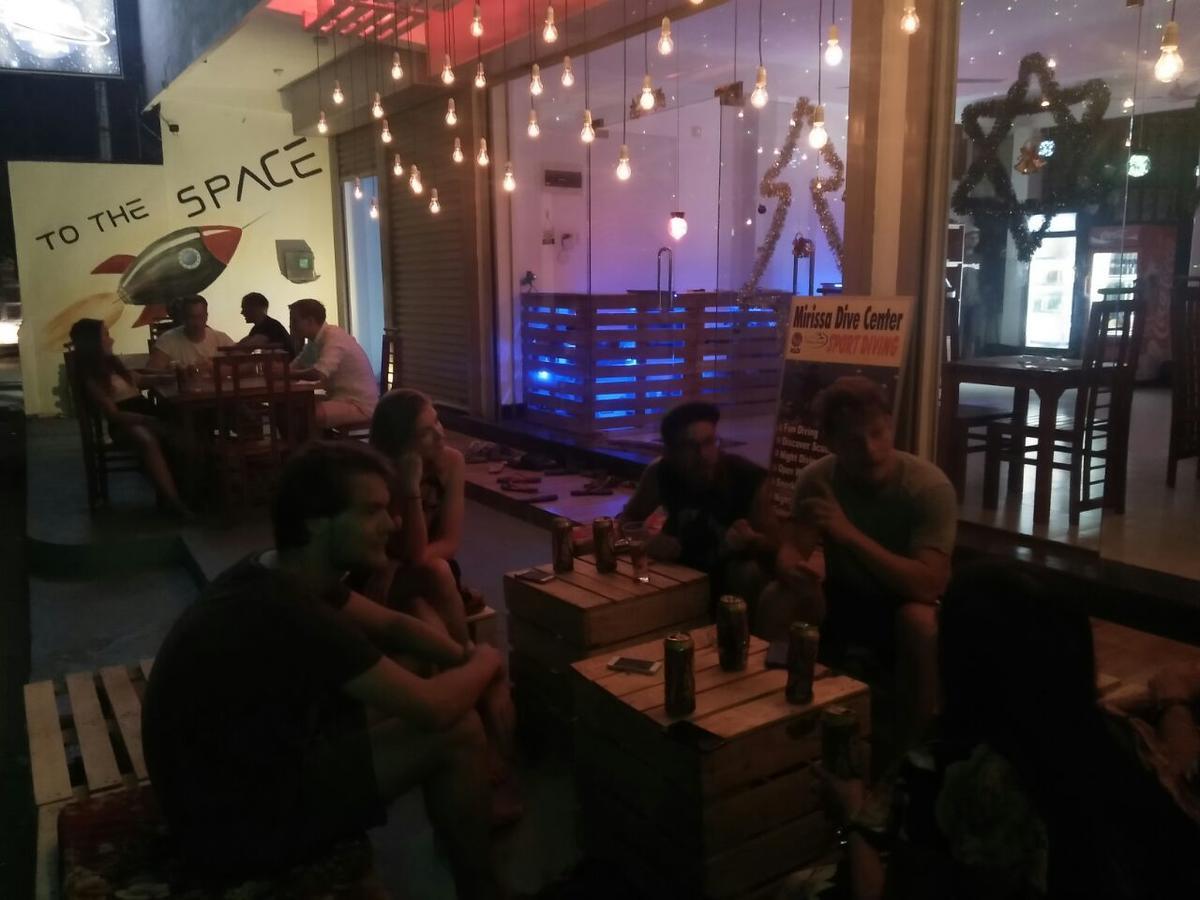 Space Garden Hostel Мирисса Экстерьер фото