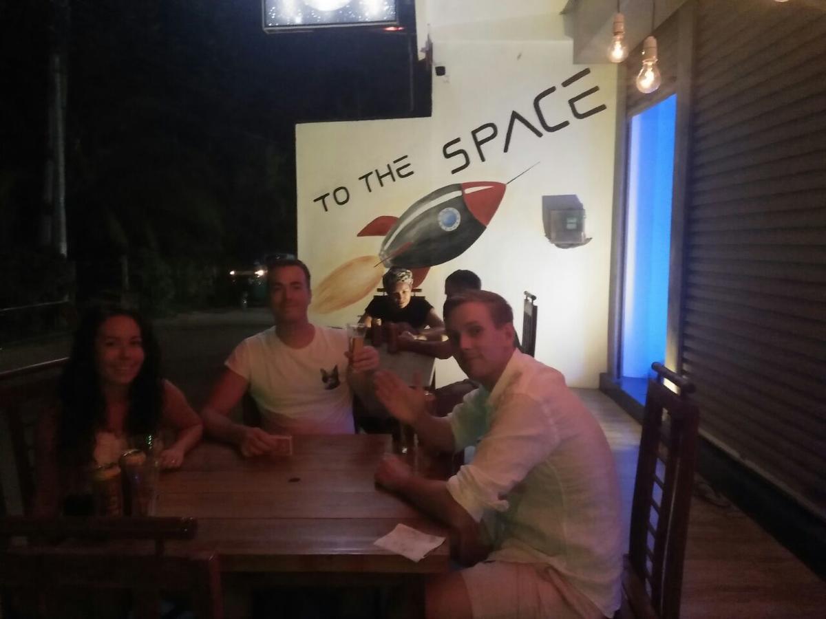 Space Garden Hostel Мирисса Экстерьер фото