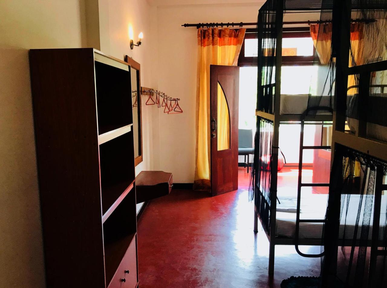 Space Garden Hostel Мирисса Экстерьер фото